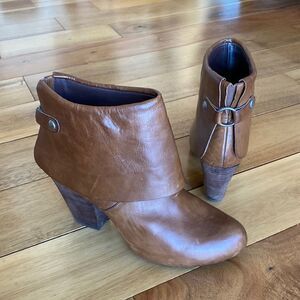 ***FINAL MARKDOWN***Kirk-Ease  boots